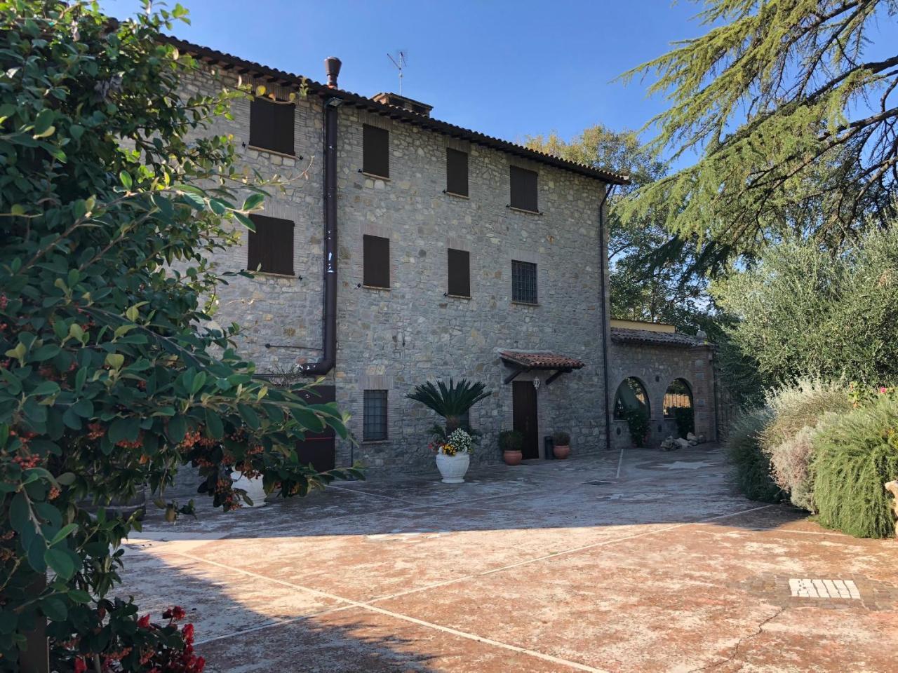 Agriturismo Beata Vanna Fabro Bagian luar foto