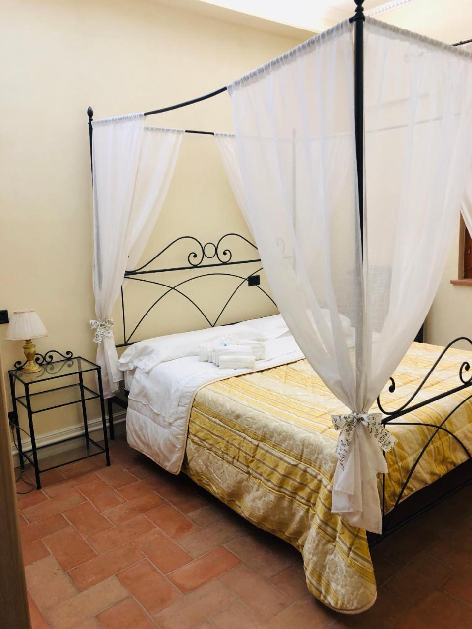 Agriturismo Beata Vanna Fabro Bagian luar foto