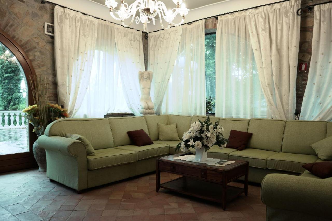 Agriturismo Beata Vanna Fabro Bagian luar foto