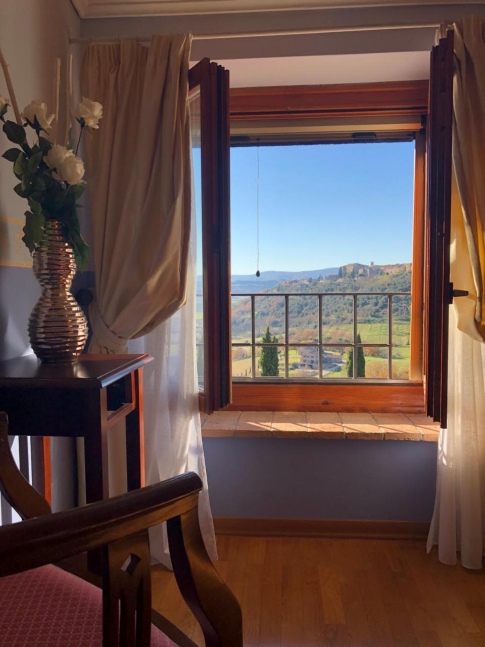 Agriturismo Beata Vanna Fabro Bagian luar foto