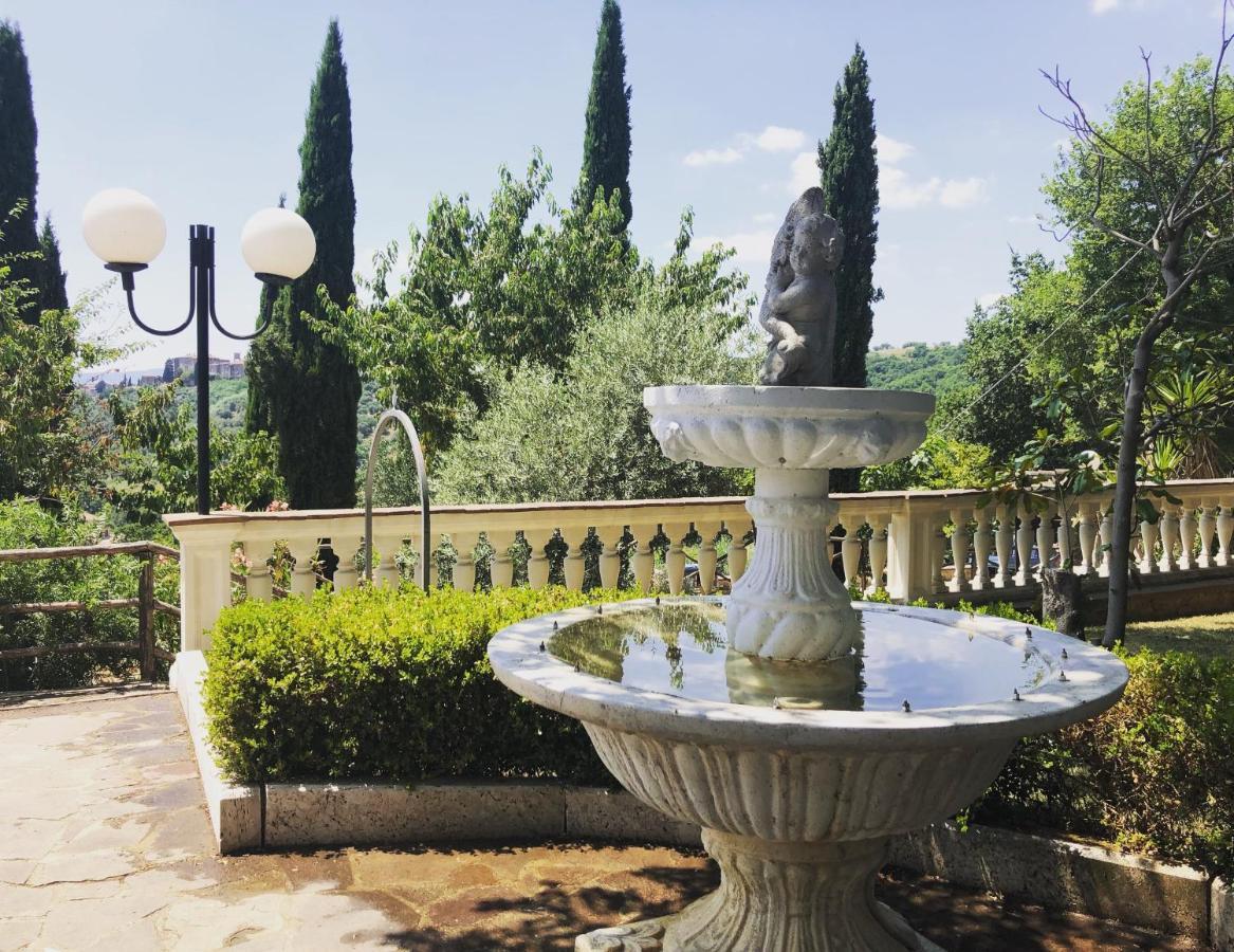 Agriturismo Beata Vanna Fabro Bagian luar foto